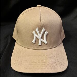 New Era 9FORTY New York Yankees SnapBack Hat